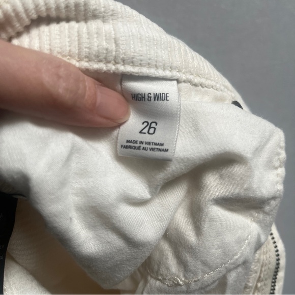 BDG High & Wide Corduroy Pants Cream Size 26 - Picture 5 of 11